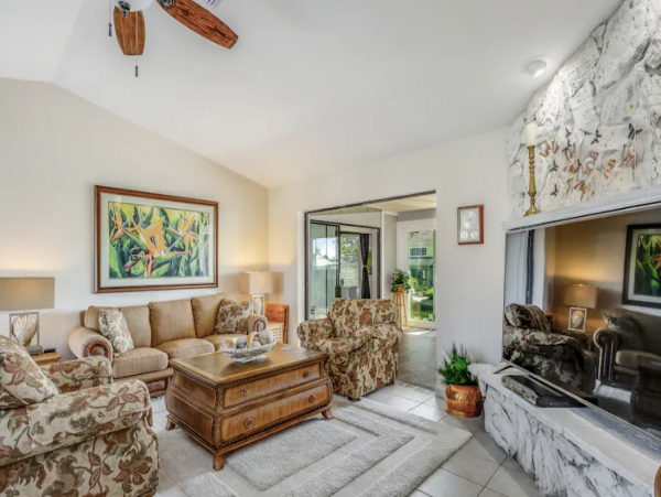 Canalfront Home with Pool, Hot Tub and Dock in Marco island